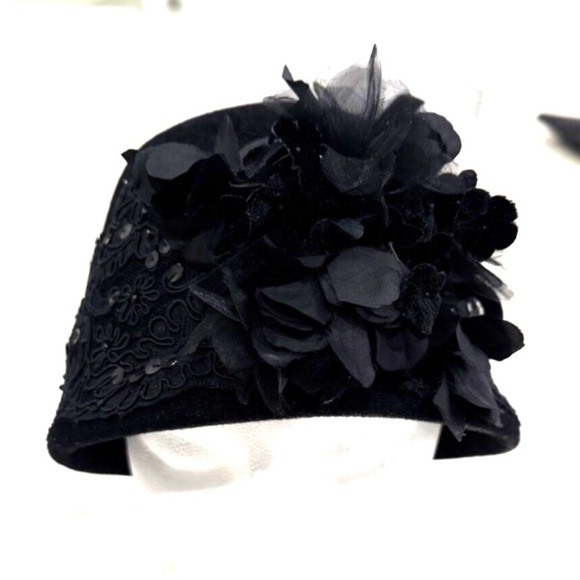 Vintage Jeanne Marie by Kathy Jeanne Cloche Hat with Flowers, Lace, Sequins - Picture 3 of 10